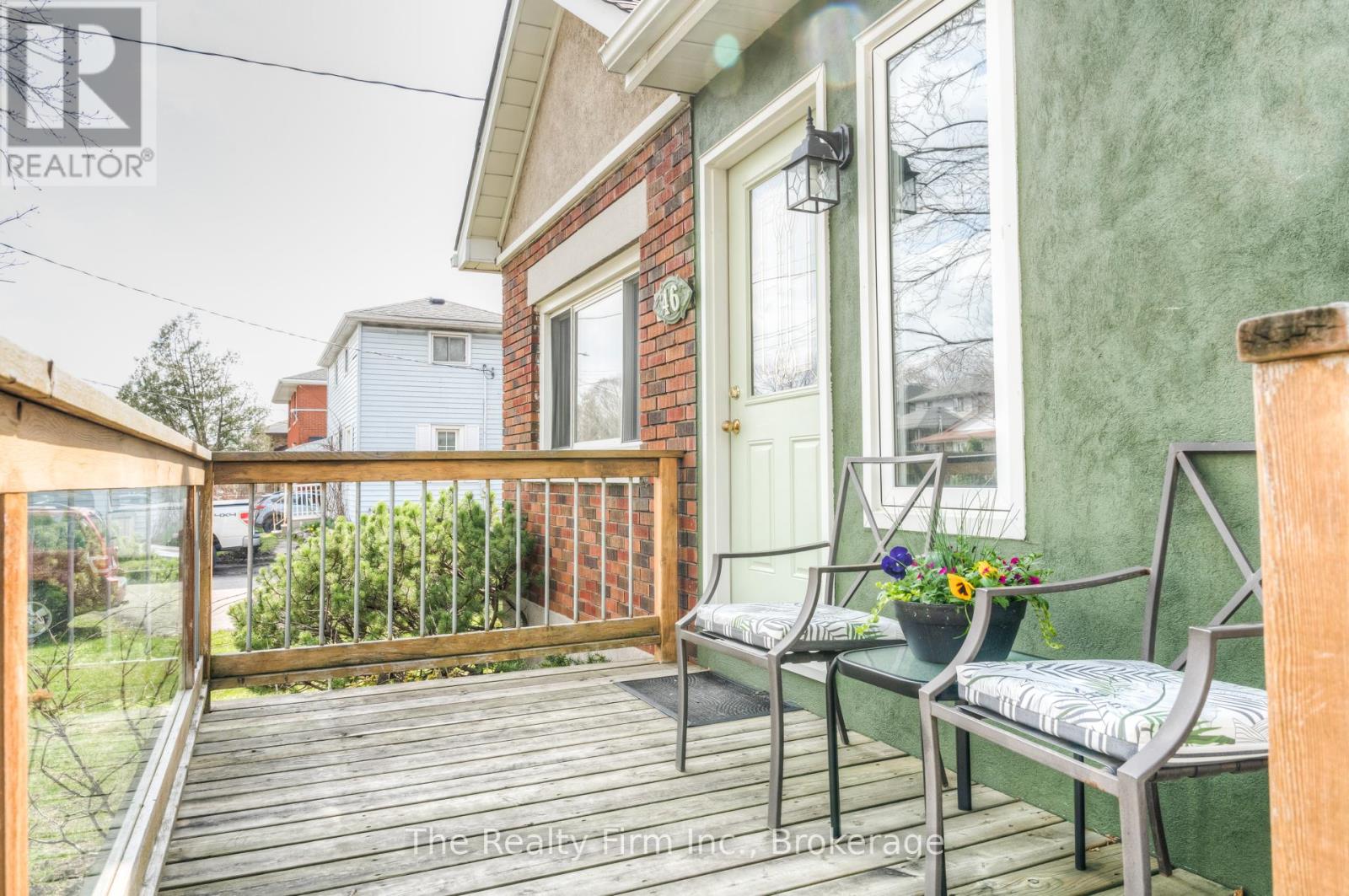 46 2 Avenue, Kitchener, Ontario  N2C 1N5 - Photo 5 - X12851842