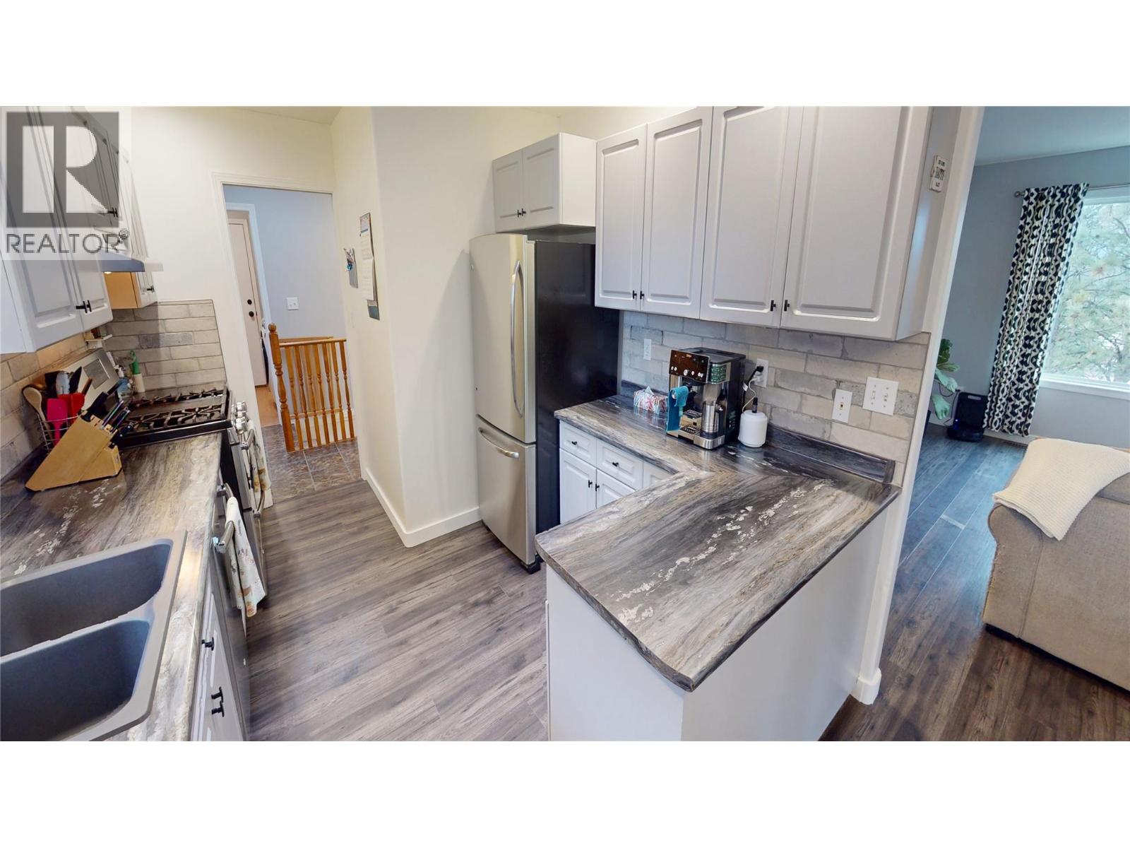 3027 Black Angus Road, Cranbrook, British Columbia  V1C 7C6 - Photo 9 - 10378287