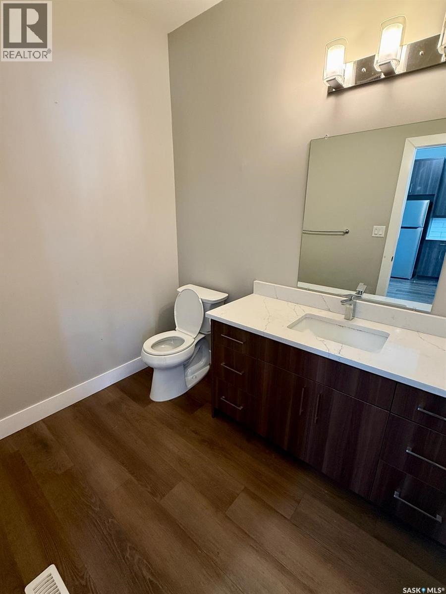 3330 Green Turtle Road, Regina, Saskatchewan  S4V 3N6 - Photo 7 - SK029605