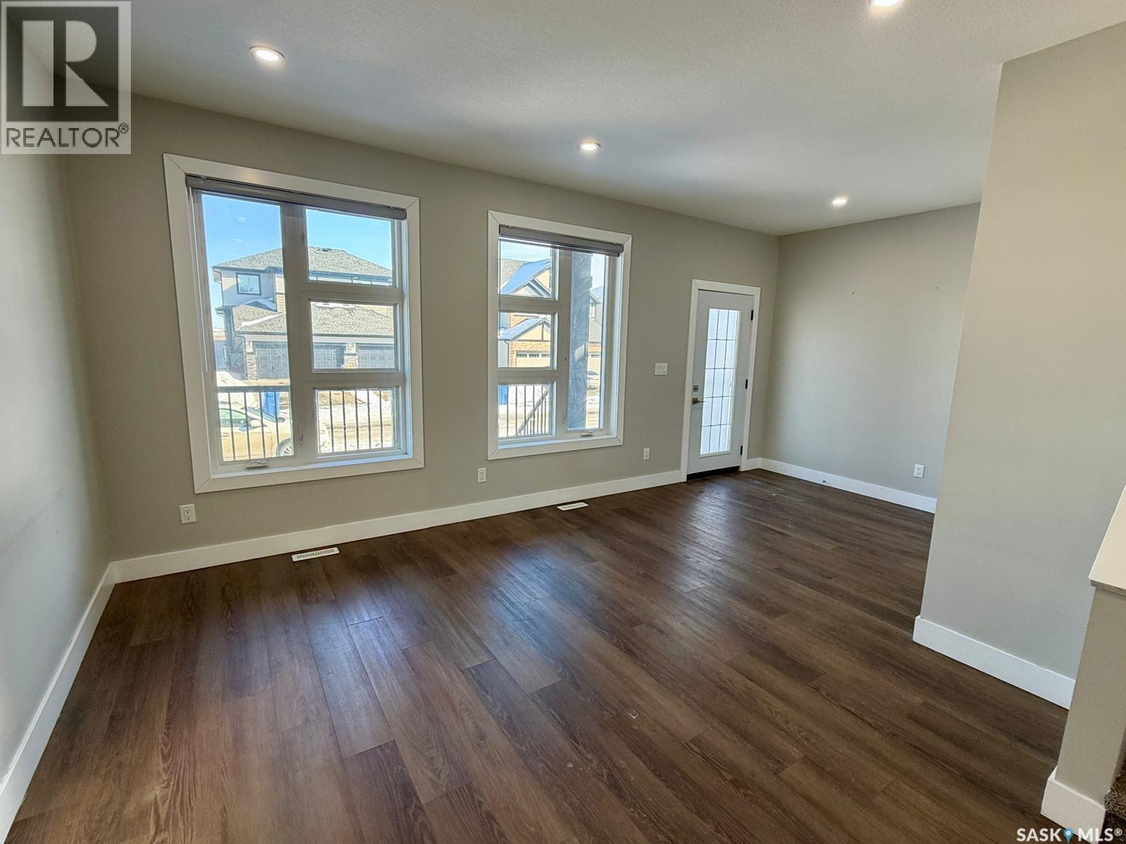 3330 Green Turtle Road, Regina, Saskatchewan  S4V 3N6 - Photo 3 - SK029605