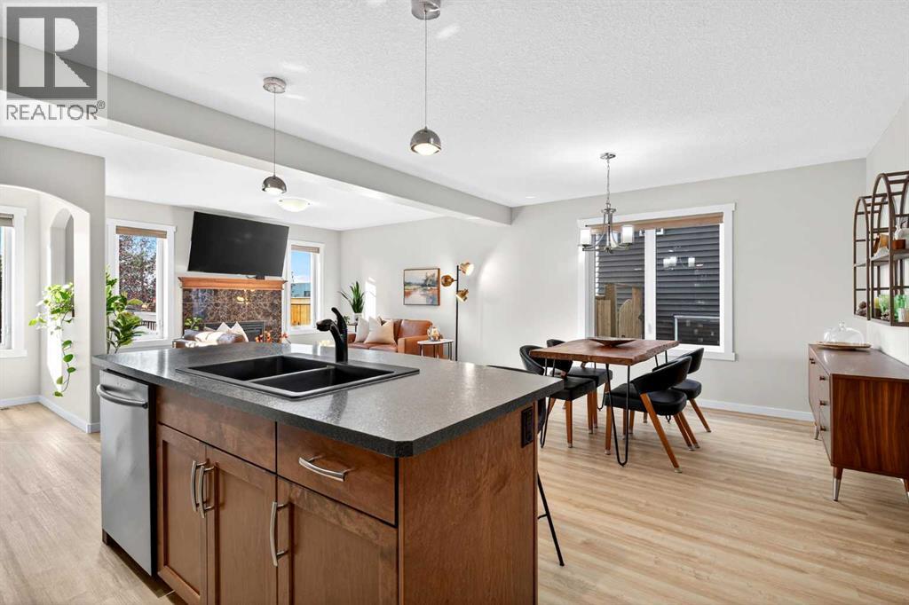 1346 Kings Heights Way Se, Airdrie, Alberta  T4A 0R9 - Photo 9 - A2260600