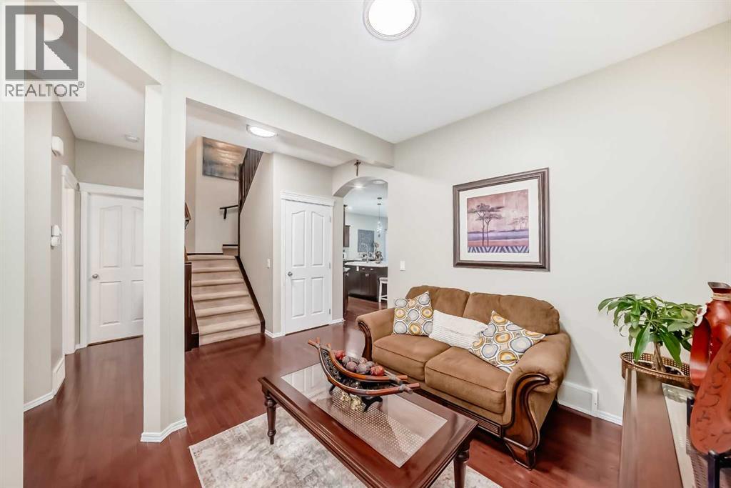 719 Panamount Boulevard Nw, Calgary, Alberta T3K 0P7 - Photo 5 - A2279976