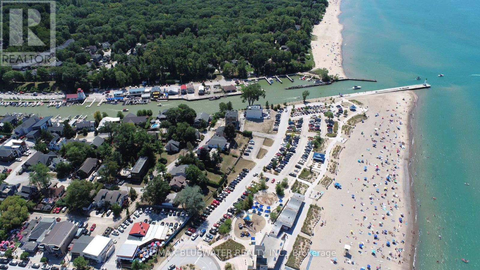 2 Hayter Drive, Lambton Shores, Ontario  N0M 1T0 - Photo 41 - X12851804