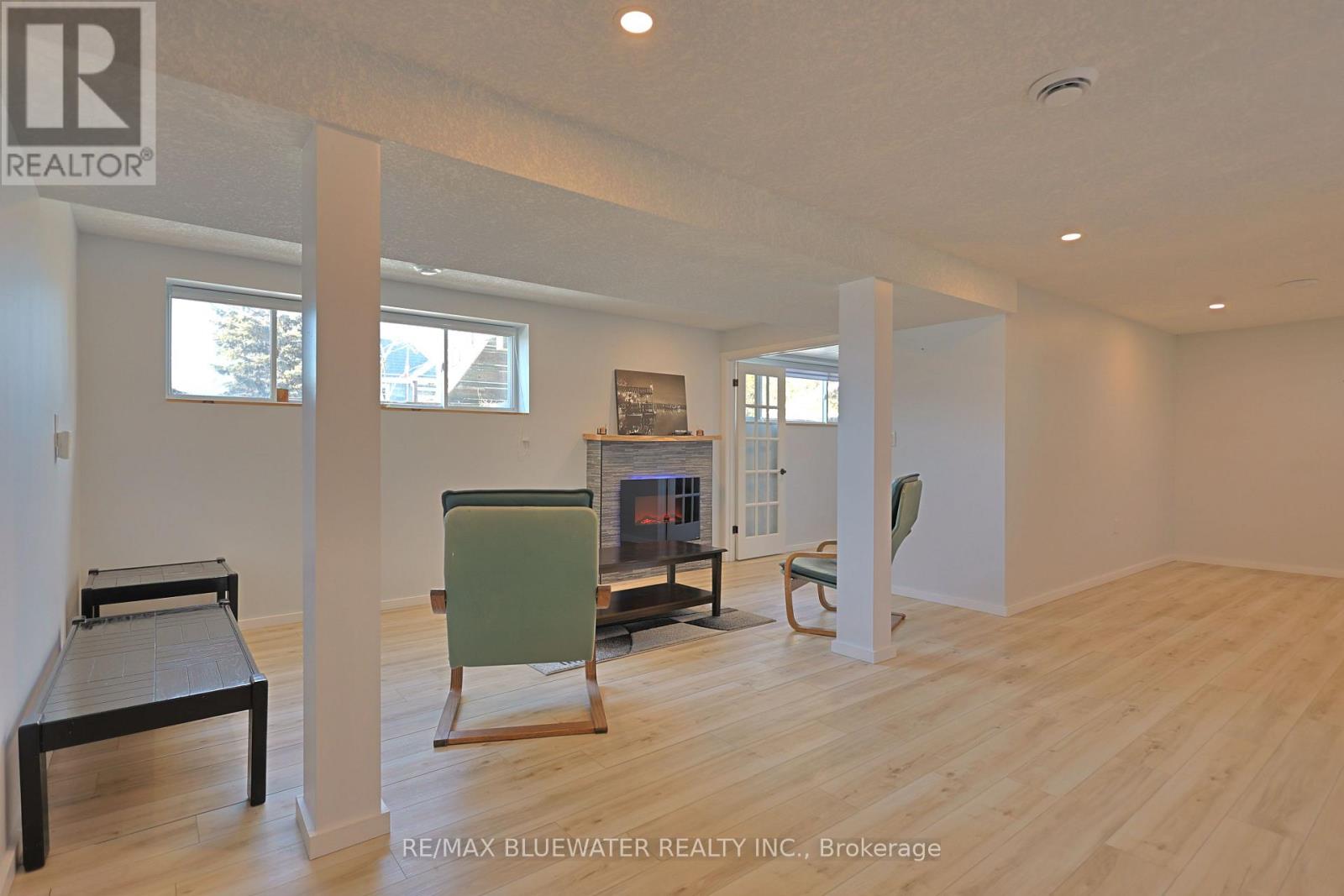 71224 Sandra Street, Bluewater (Hay), Ontario  N0M 1N0 - Photo 24 - X12851806