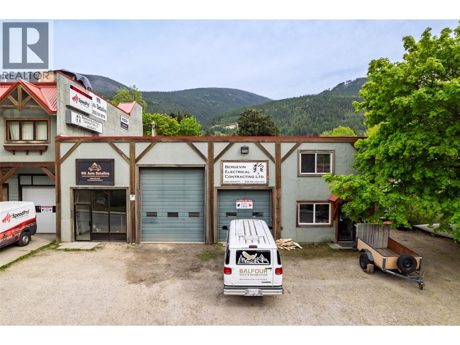 920 Nelson Avenue, Nelson, British Columbia  V1L 2N9 - Photo 3 - 10348063