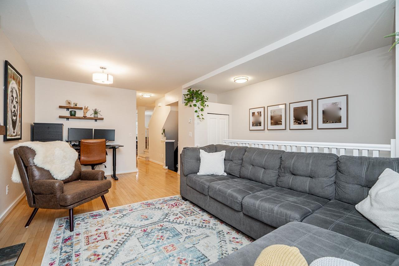 164 15168 36 Avenue, Surrey, British Columbia  V3Z 0Z6 - Photo 1 - R3096335