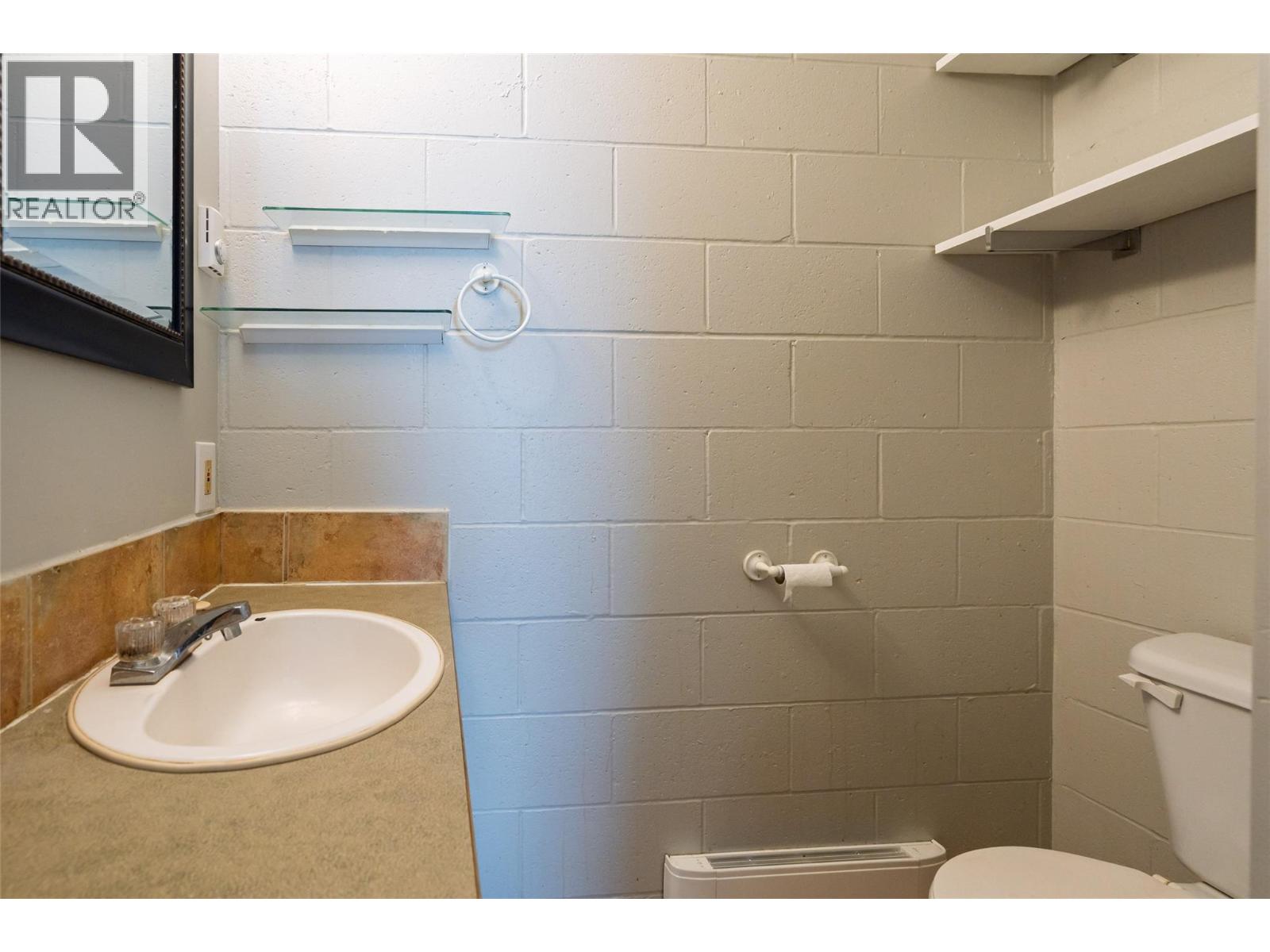 920 Nelson Avenue, Nelson, British Columbia  V1L 2N9 - Photo 48 - 10348063