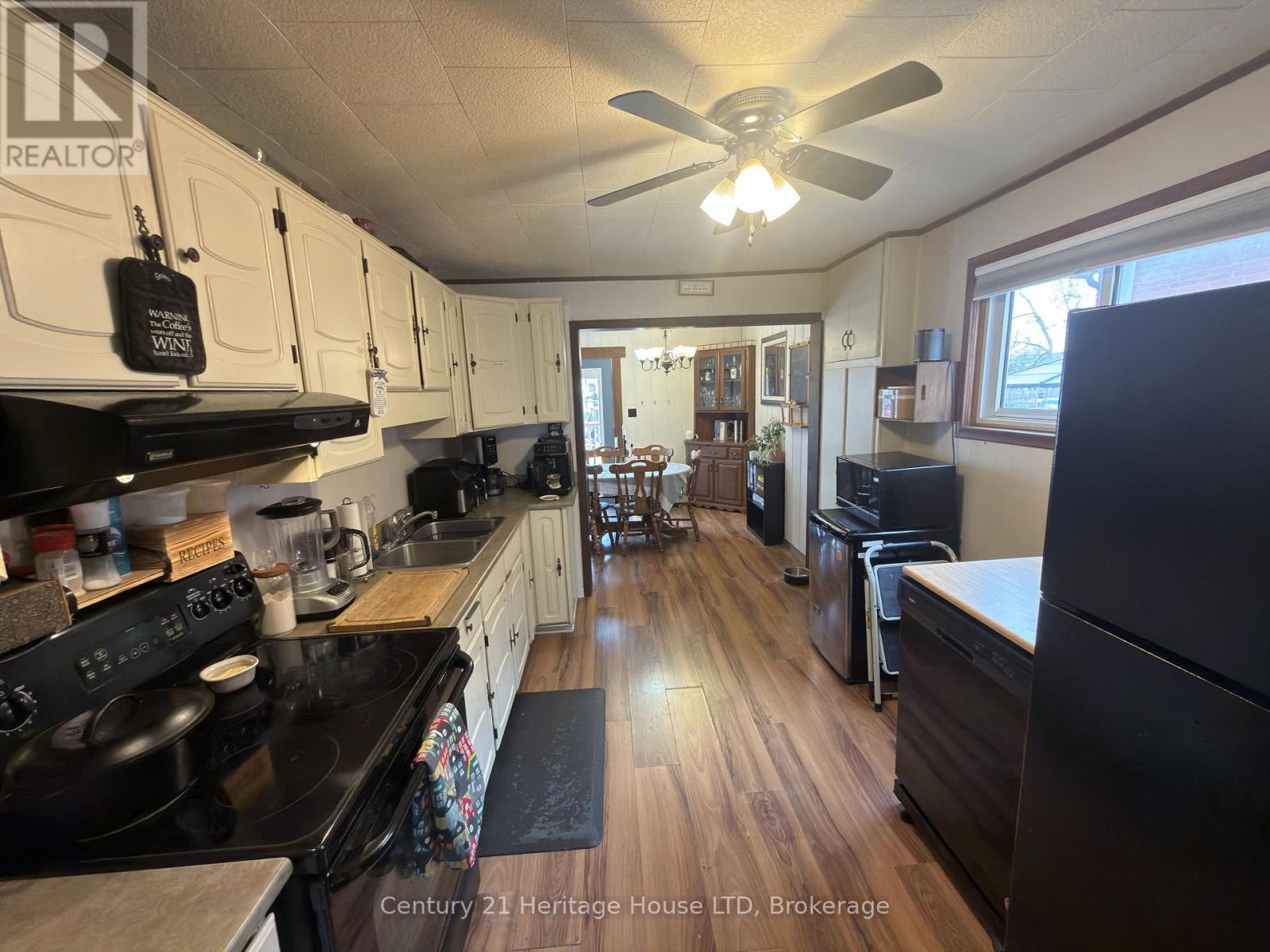 62 Kingsmill Street S, Fort Erie, Ontario  L2A 4E4 - Photo 6 - X12851750