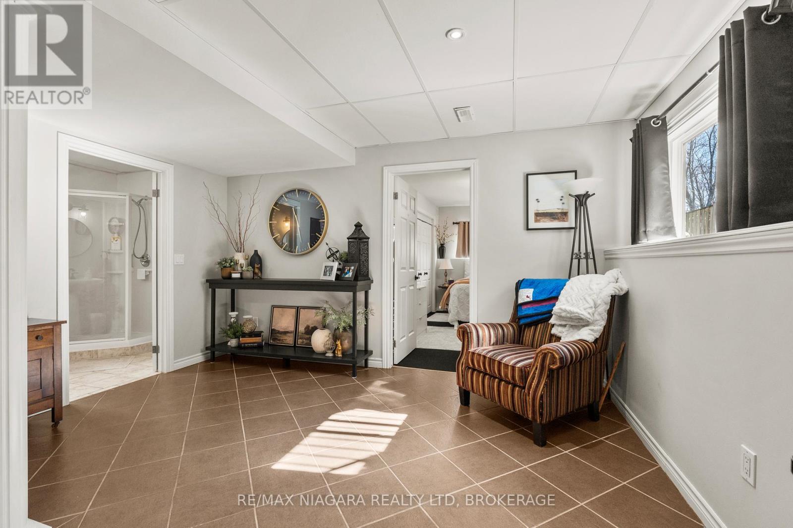 232 Regatta Drive, Welland, Ontario  L3B 6E8 - Photo 23 - X12851766