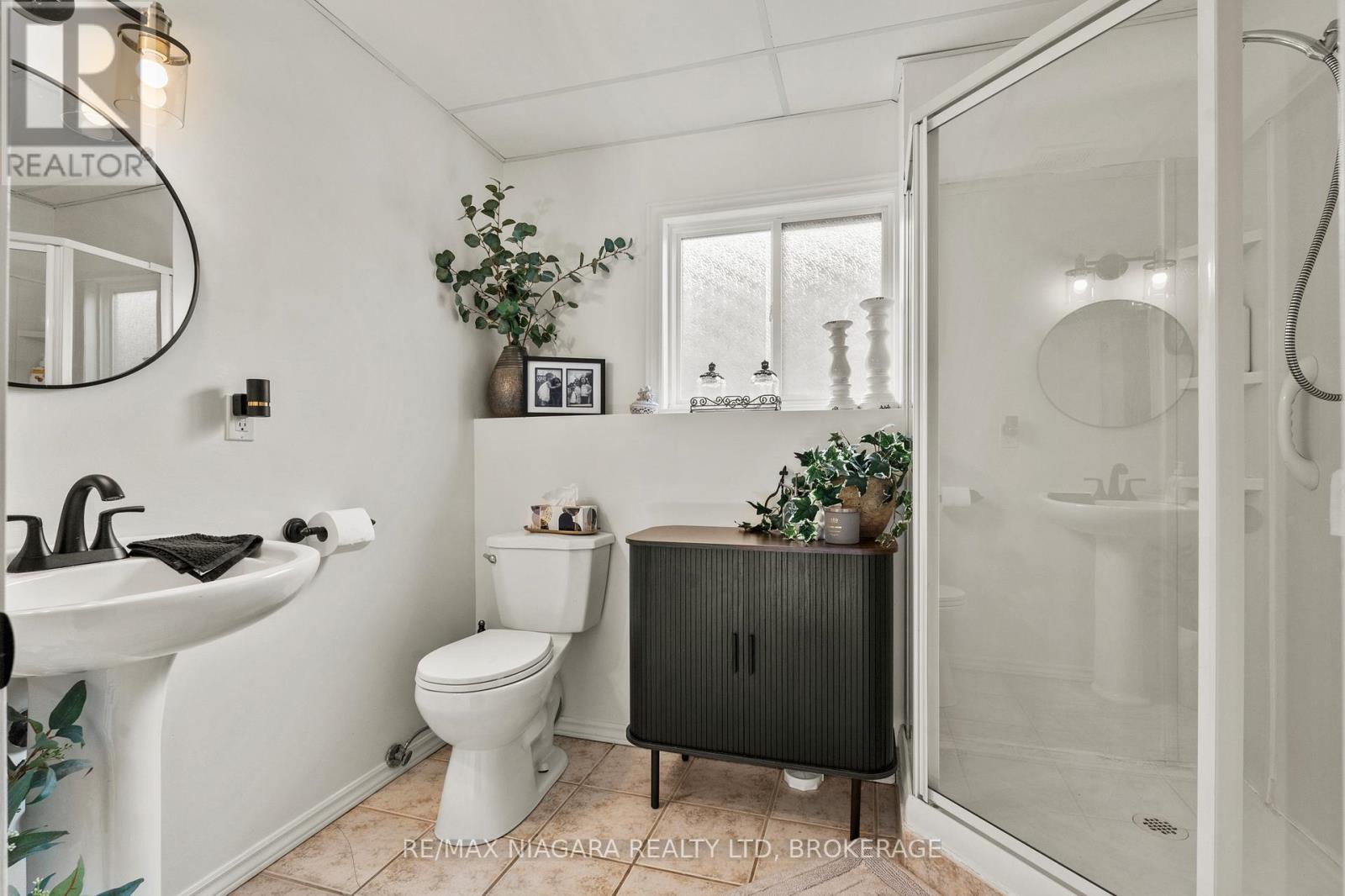 232 Regatta Drive, Welland, Ontario  L3B 6E8 - Photo 25 - X12851766