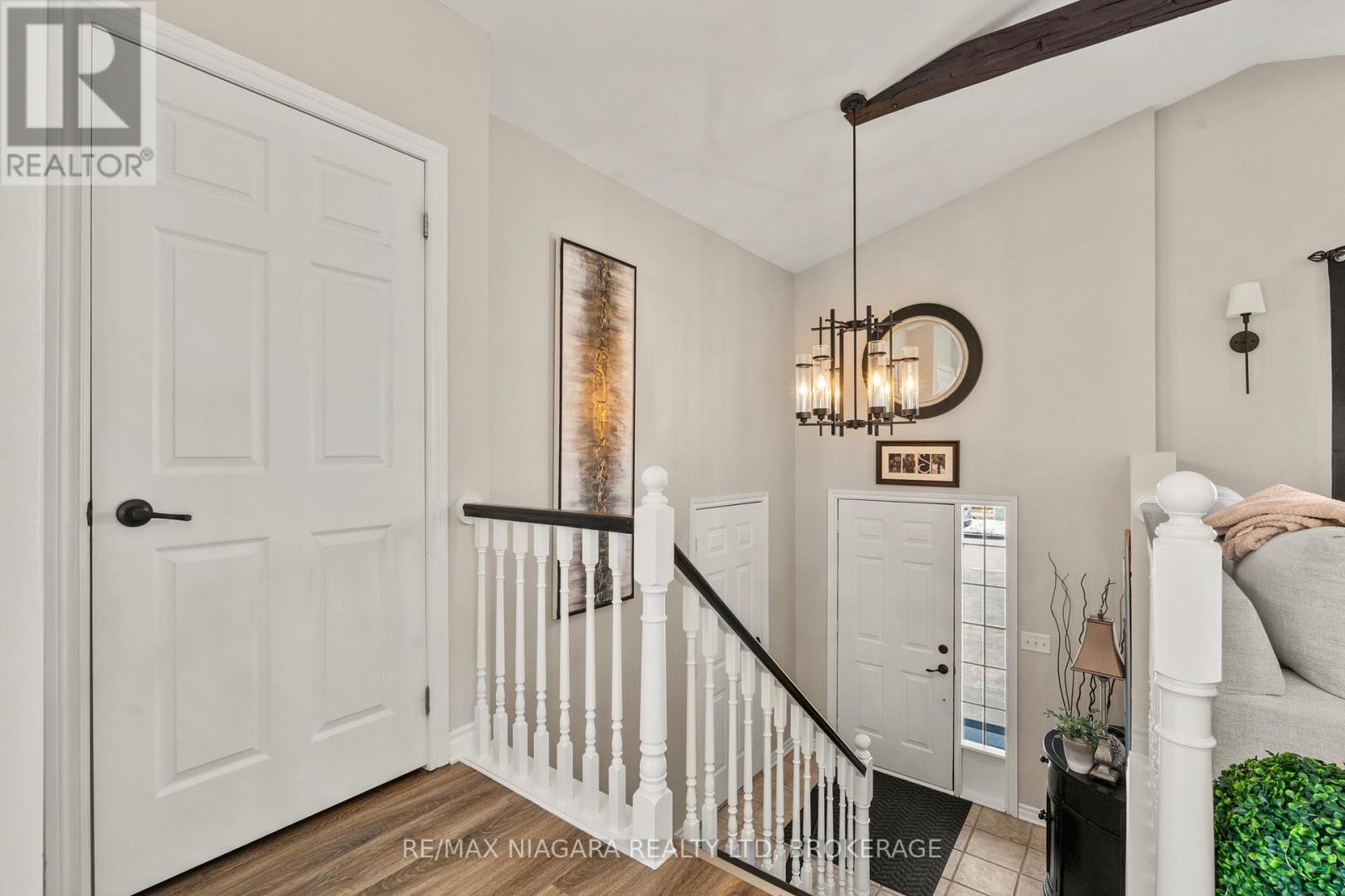 232 Regatta Drive, Welland, Ontario  L3B 6E8 - Photo 6 - X12851766