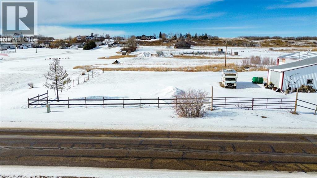 133 & 137 Railway Avenue N, big valley, Alberta