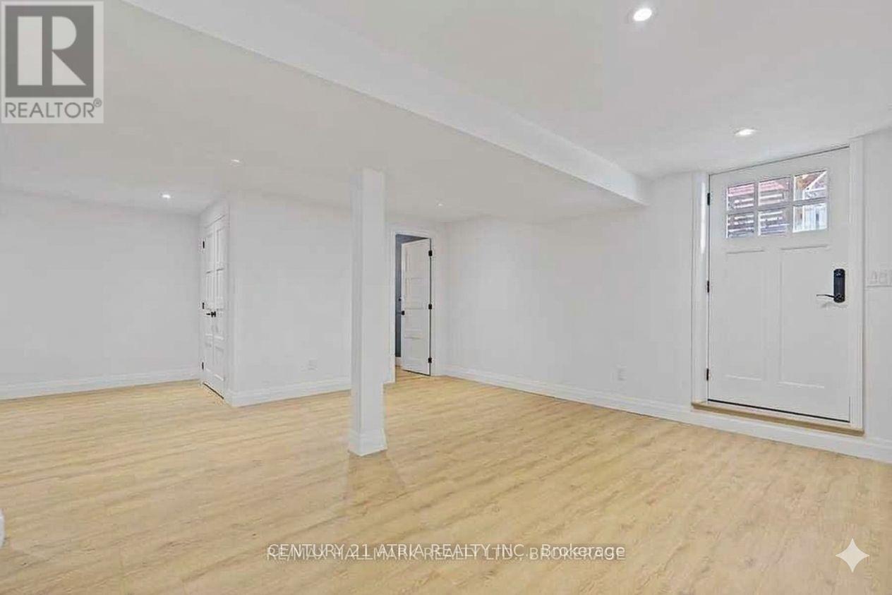 23 Ladbrooke Road, Toronto, Ontario  M3R 2A7 - Photo 19 - W12826996