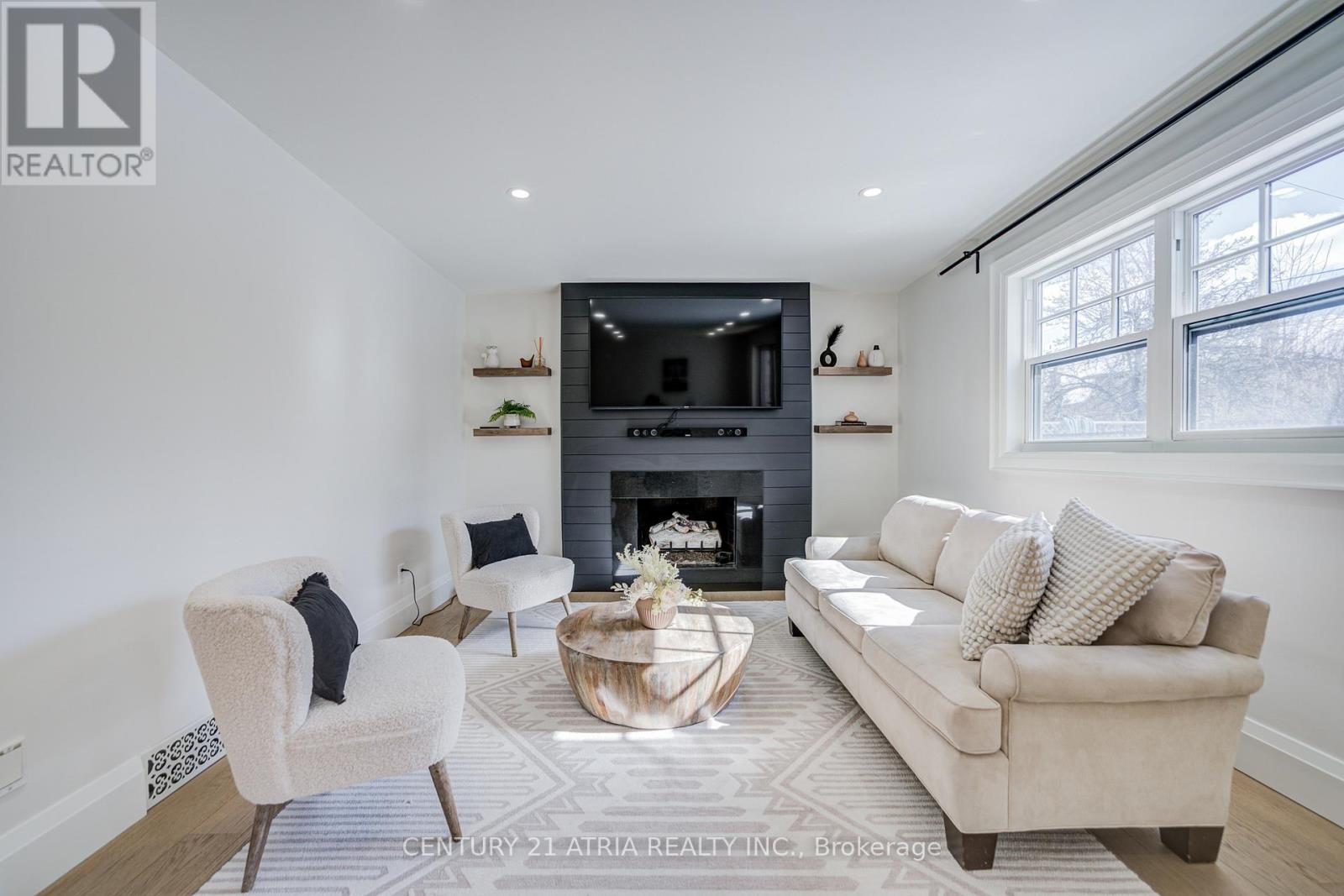 23 Ladbrooke Road, Toronto, Ontario  M3R 2A7 - Photo 14 - W12826996