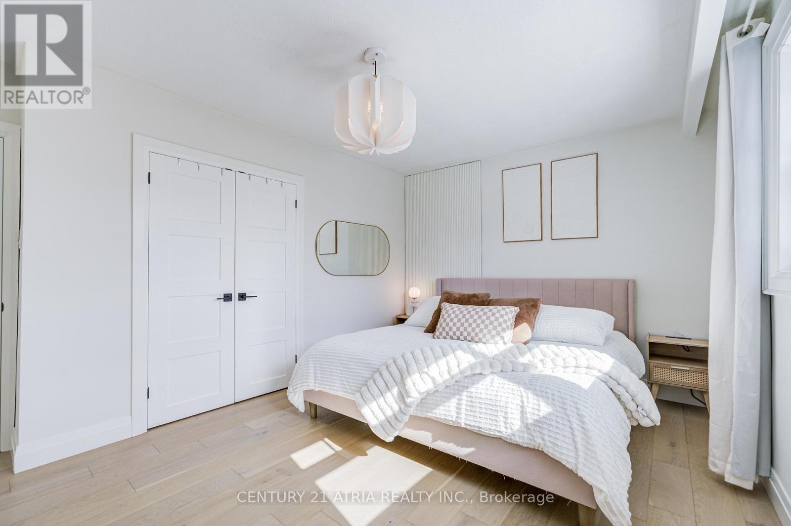 23 Ladbrooke Road, Toronto, Ontario  M3R 2A7 - Photo 23 - W12826996