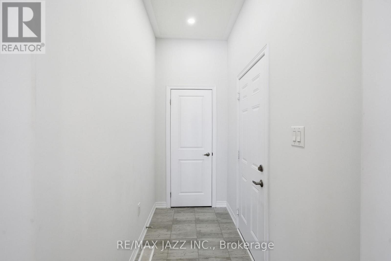 123 Woolacott Lane, Clarington, Ontario  L1C 7H1 - Photo 18 - E12851802