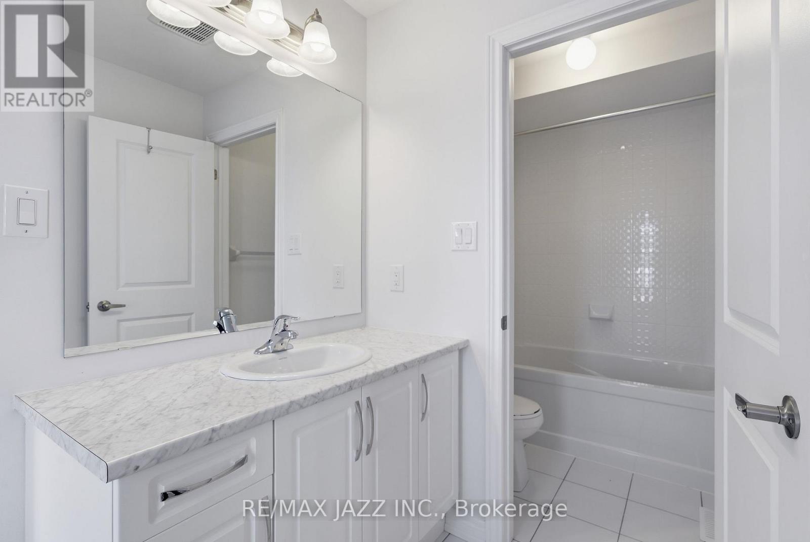 123 Woolacott Lane, Clarington, Ontario  L1C 7H1 - Photo 30 - E12851802