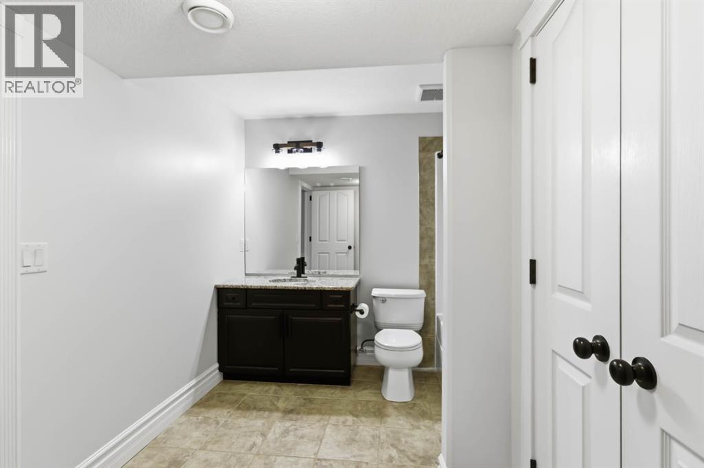 157 Mayflower Crescent, Fort Mcmurray, Alberta  T9K 0H1 - Photo 38 - A2287242