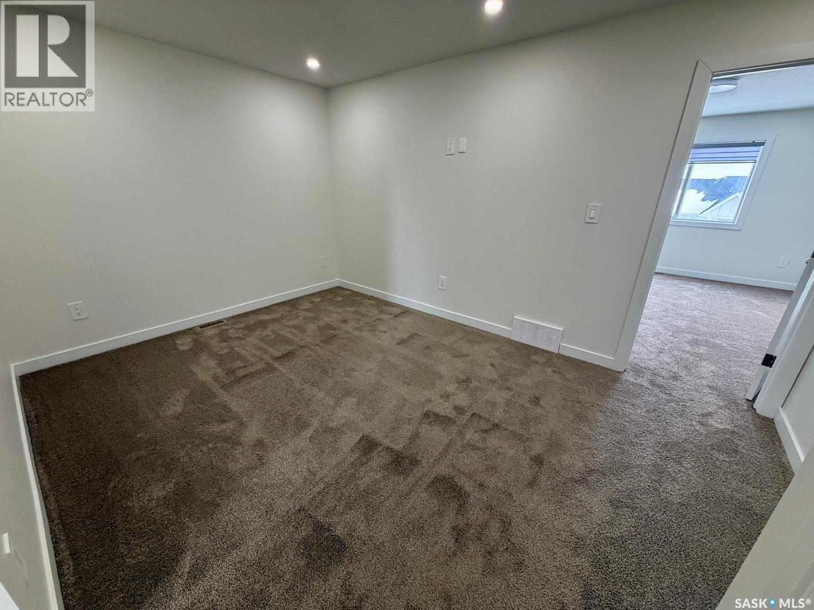 2978 Green Brook Road, Regina, Saskatchewan  S4V 3Z6 - Photo 7 - SK029355