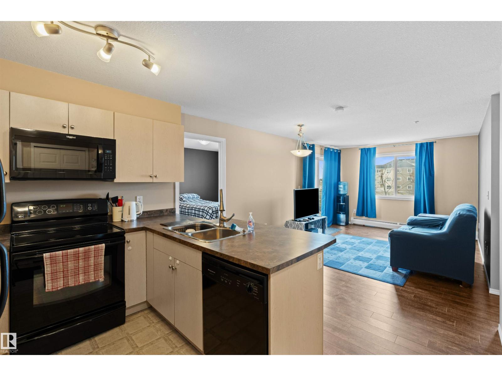 #320 4309 33 ST, stony plain, Alberta