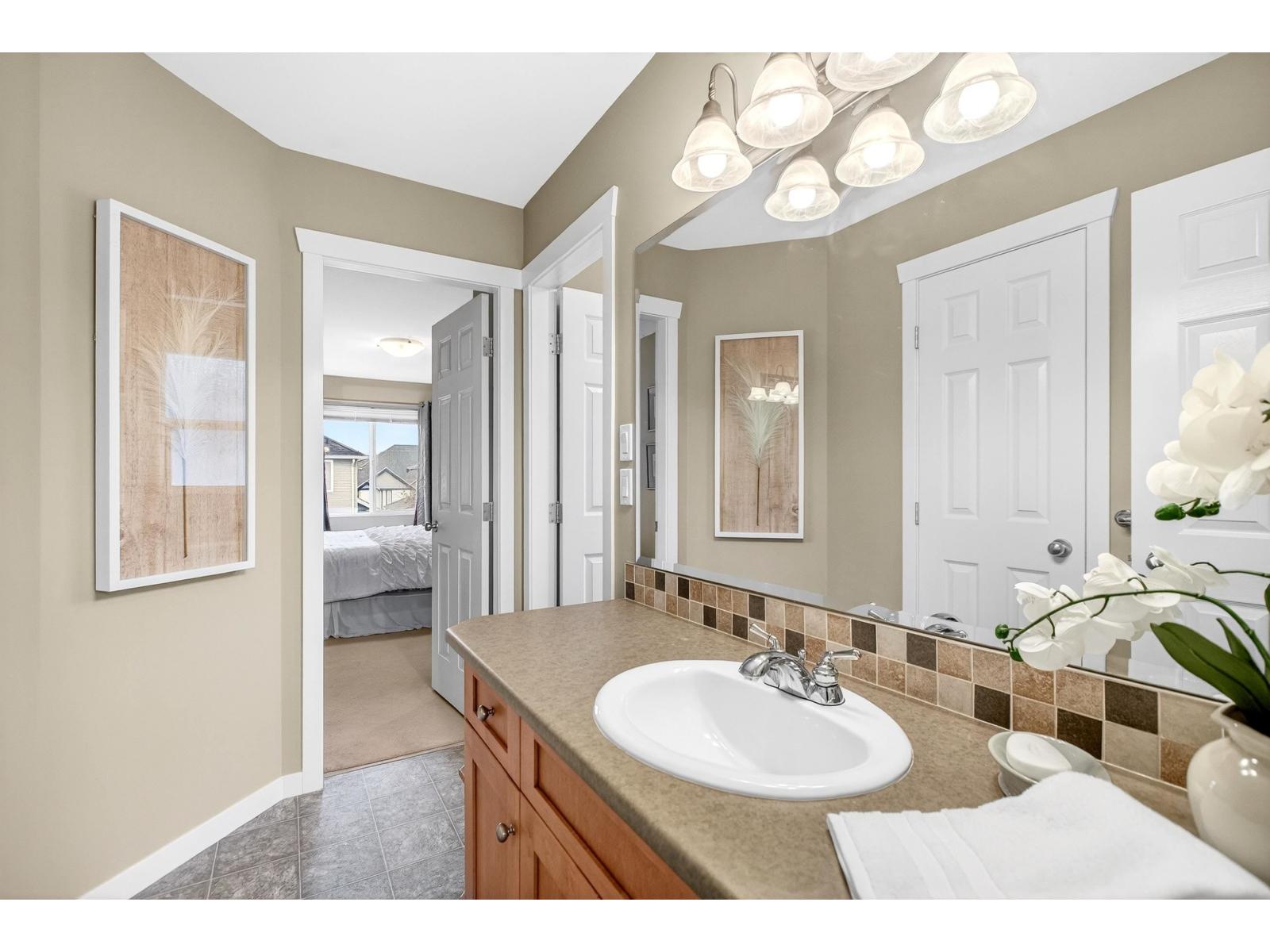 7134 196a Street, Langley, British Columbia  V2Y 2Z9 - Photo 28 - R3096754