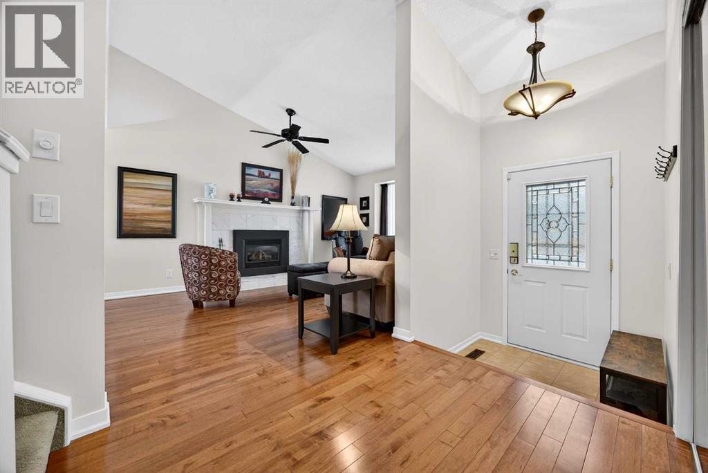 91 Hawkley Valley Road Nw, Calgary, Alberta  T3G 3B8 - Photo 4 - A2289963