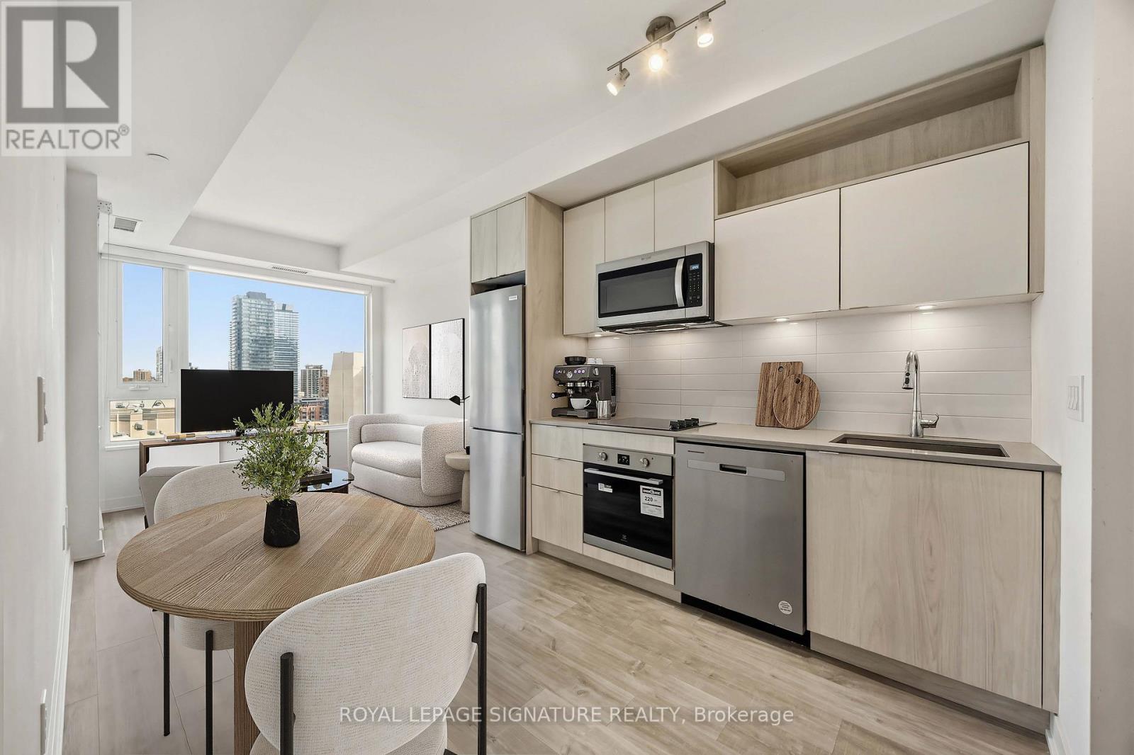 913 - 60 PRINCESS STREET, Toronto, Ontario