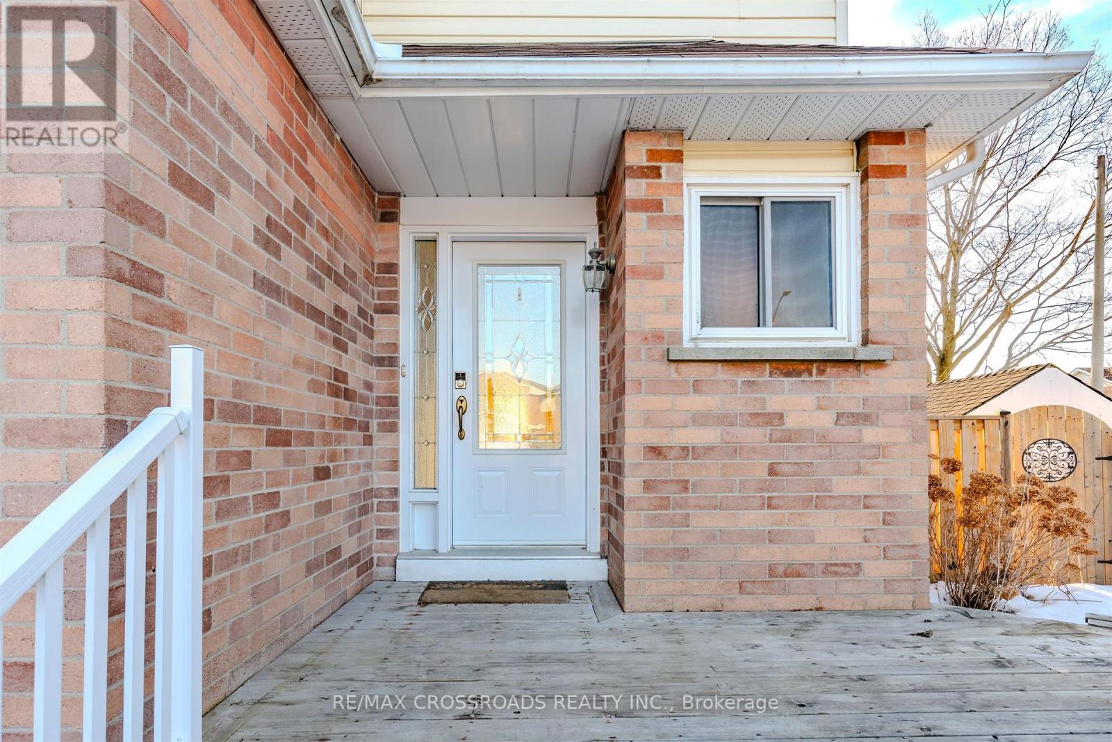 32 Trudeau Drive, Clarington (Bowmanville), Ontario  L1C 4K1 - Photo 3 - E12851758