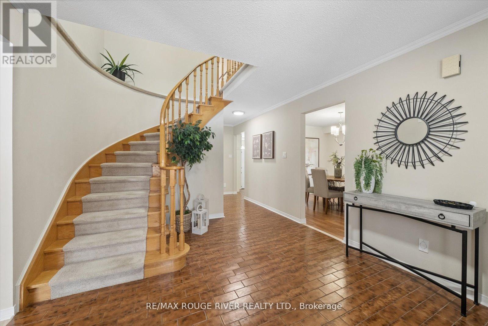 1 Worfolk Place, Whitby, Ontario  L1N 6Z2 - Photo 4 - E12851834