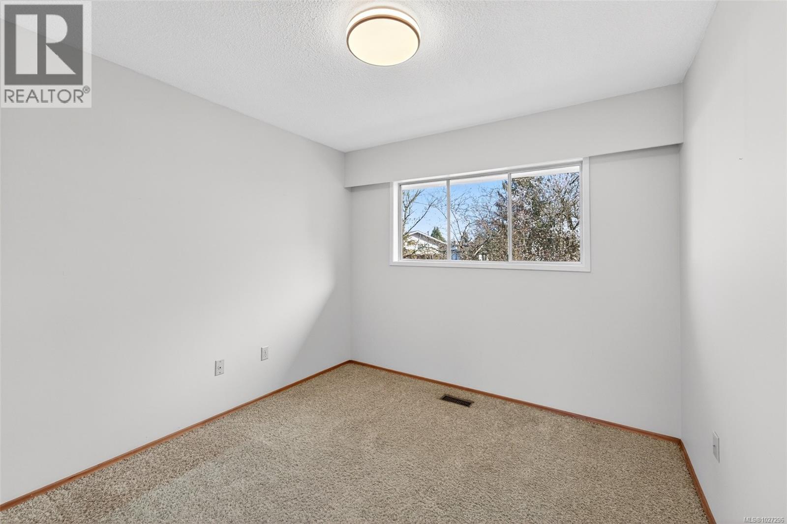 10304 Pollard Pl, Sidney, British Columbia  V8L 2M4 - Photo 16 - 1027296