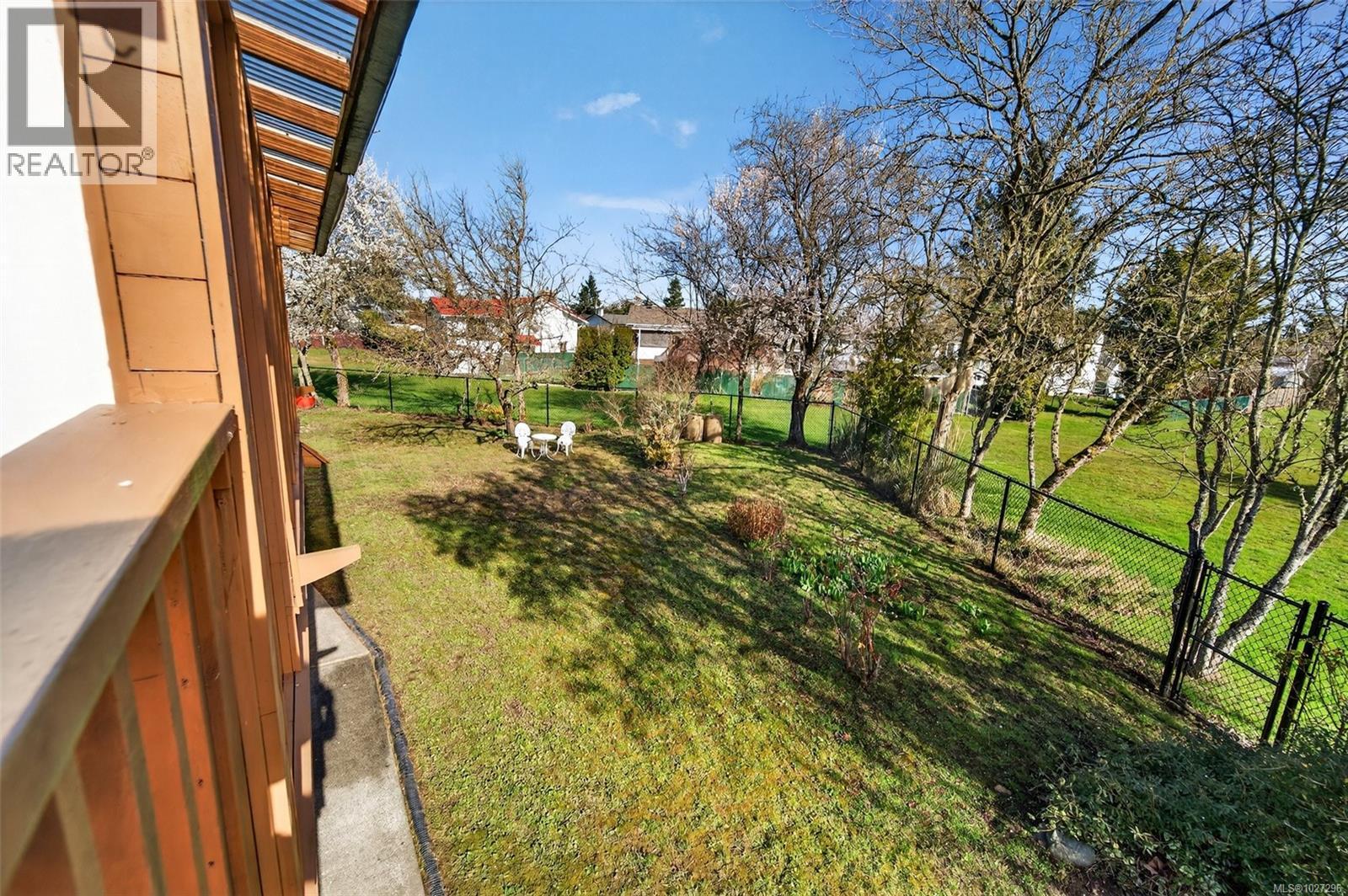 10304 Pollard Pl, Sidney, British Columbia  V8L 2M4 - Photo 34 - 1027296