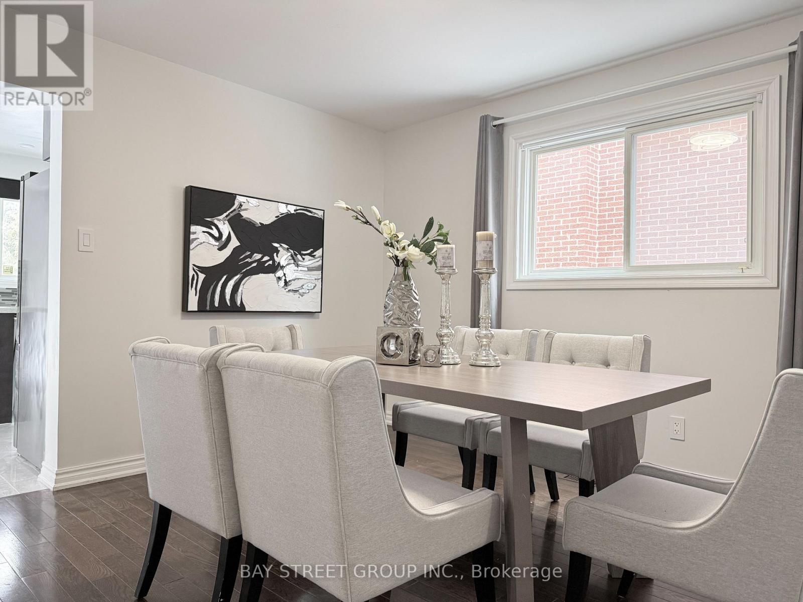 212 Risebrough Circuit, Markham, Ontario  L3R 3H9 - Photo 7 - N12851840