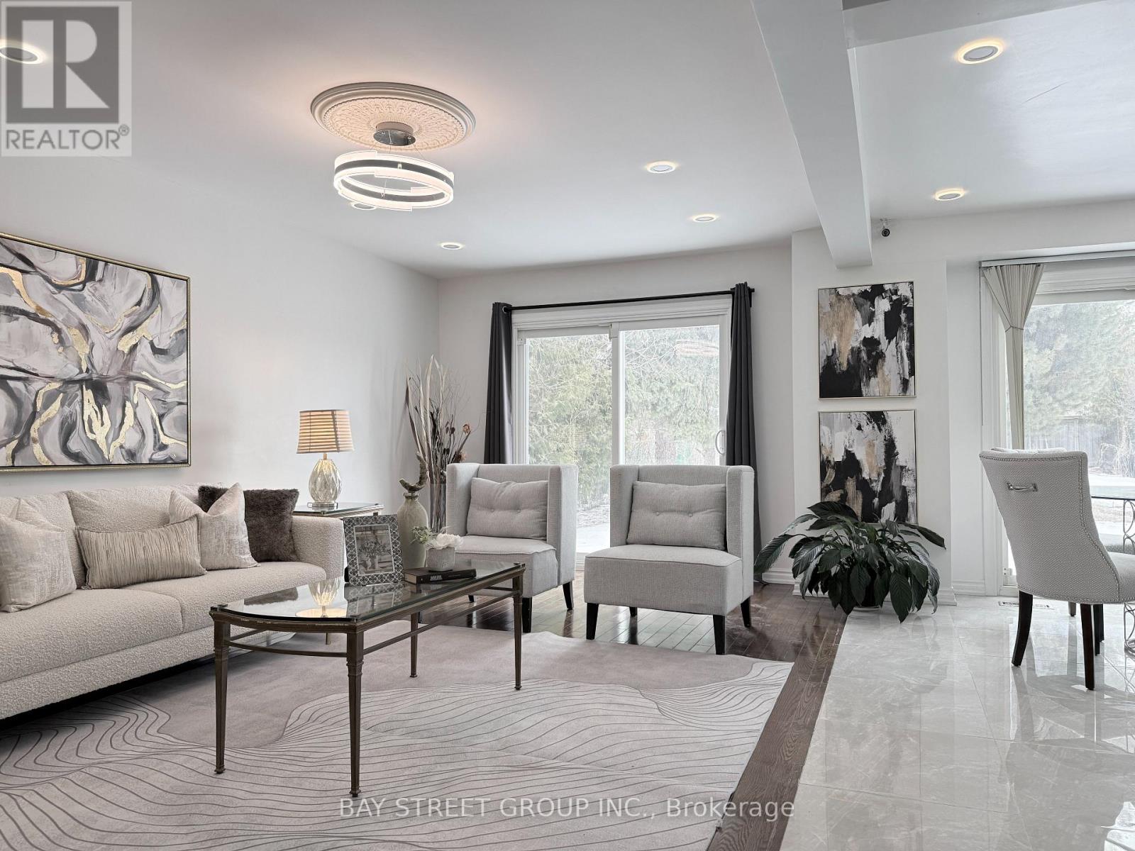 212 Risebrough Circuit, Markham, Ontario  L3R 3H9 - Photo 9 - N12851840