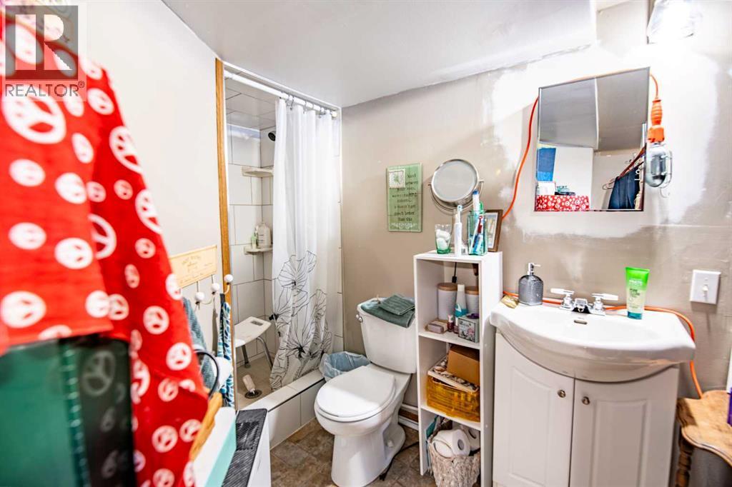 5111 47 Avenue, Sylvan Lake, Alberta  T4S 1G9 - Photo 13 - A2286832