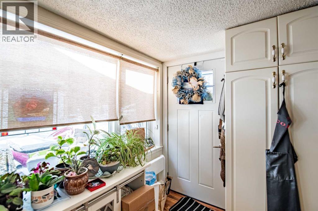 5111 47 Avenue, Sylvan Lake, Alberta  T4S 1G9 - Photo 8 - A2286832