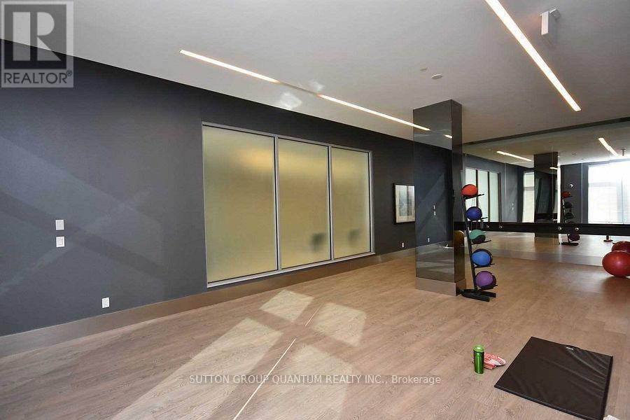 1506 - 55 Speers Road, Oakville, Ontario  L6K 3R6 - Photo 27 - W12851796