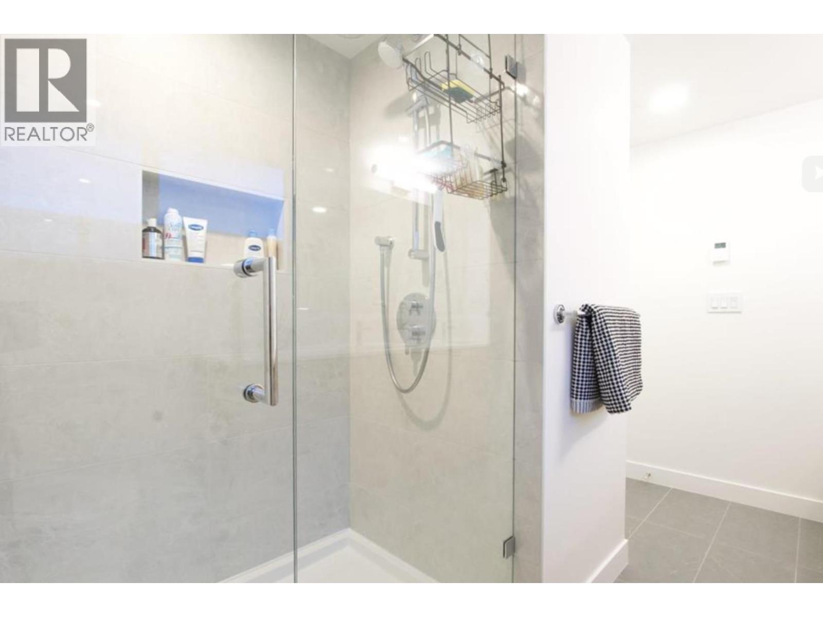 202 381 Clayton Street, Coquitlam, British Columbia  V3K 0J8 - Photo 18 - R3096428