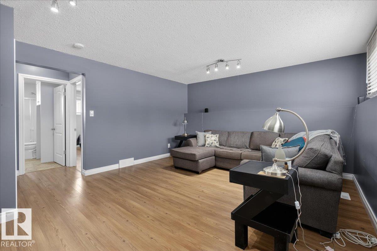 8804 38 Av Nw, Edmonton, Alberta  T6K 0E6 - Photo 28 - E4476128