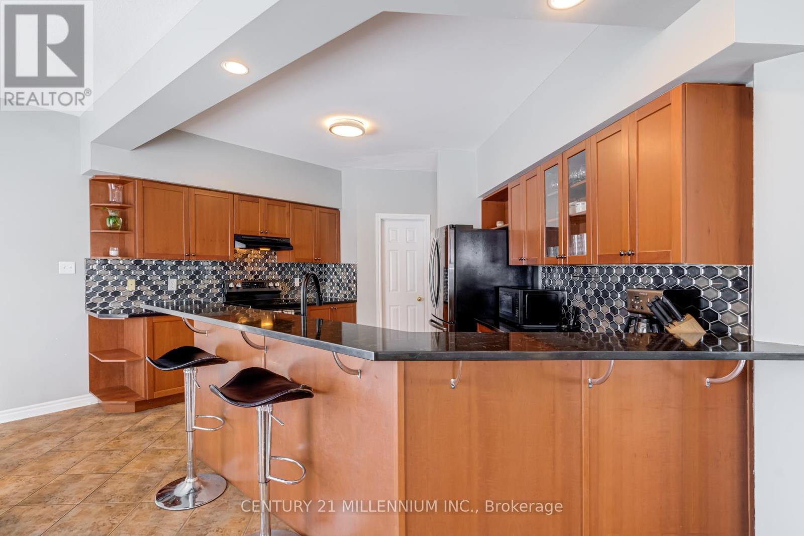 42 Frasson Drive, Guelph, Ontario  N1E 7J9 - Photo 14 - X12851818