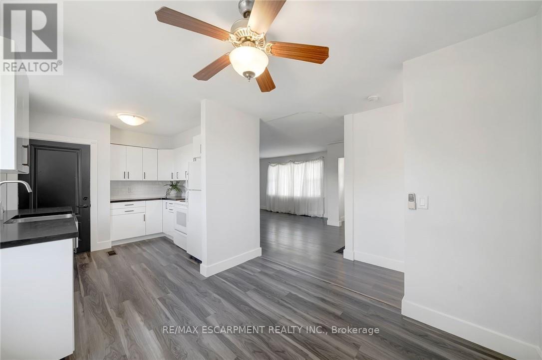 167 Miles Road, Hamilton, Ontario  L8W 1E2 - Photo 4 - X12851820