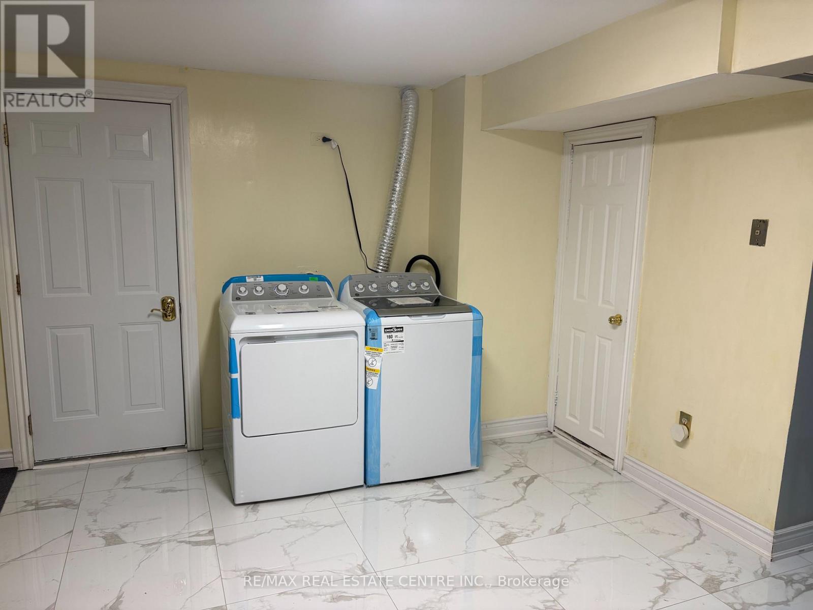 Basement - 27 Fairlight Street, Brampton, Ontario  L6Z 3W2 - Photo 11 - W12841238