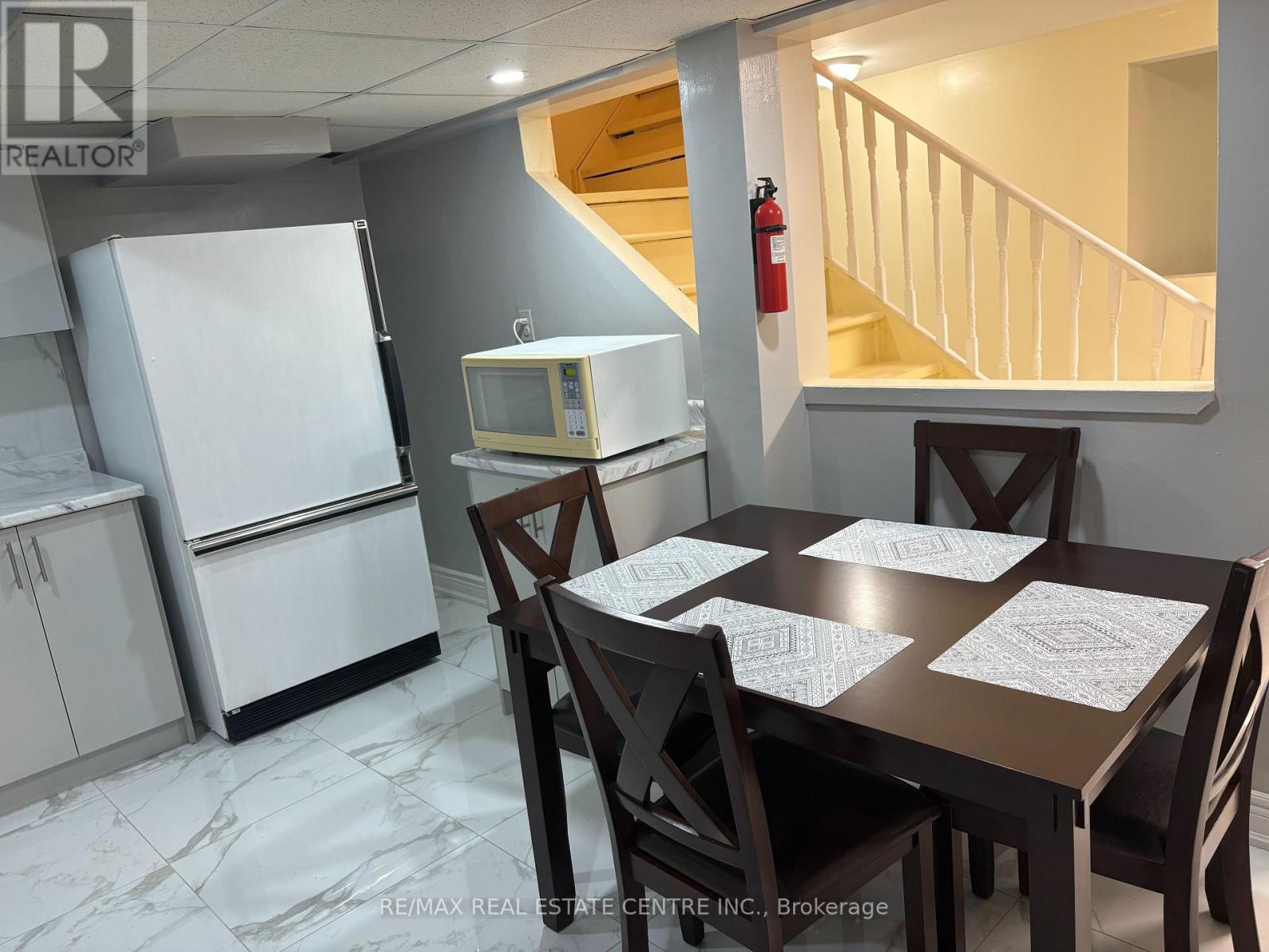 Basement - 27 Fairlight Street, Brampton, Ontario  L6Z 3W2 - Photo 16 - W12841238