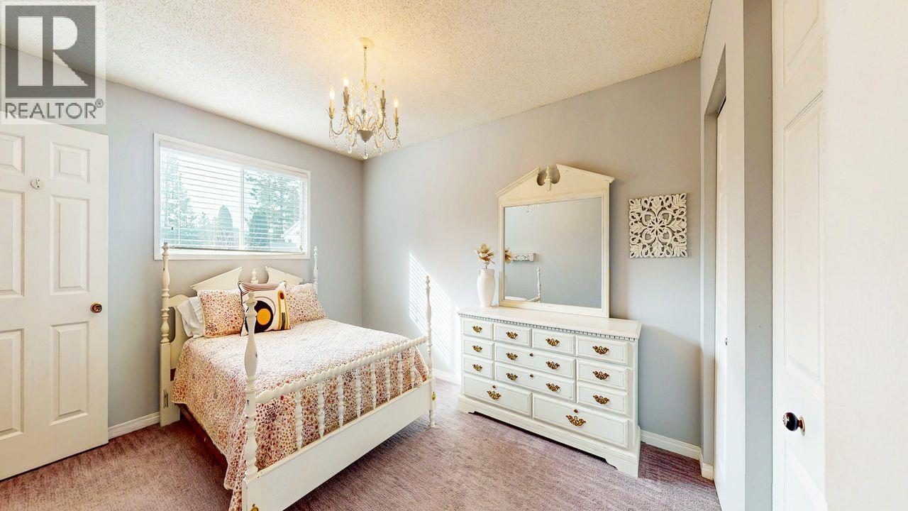 3305 7th Street S, Cranbrook, British Columbia  V1C 5G6 - Photo 33 - 10378012