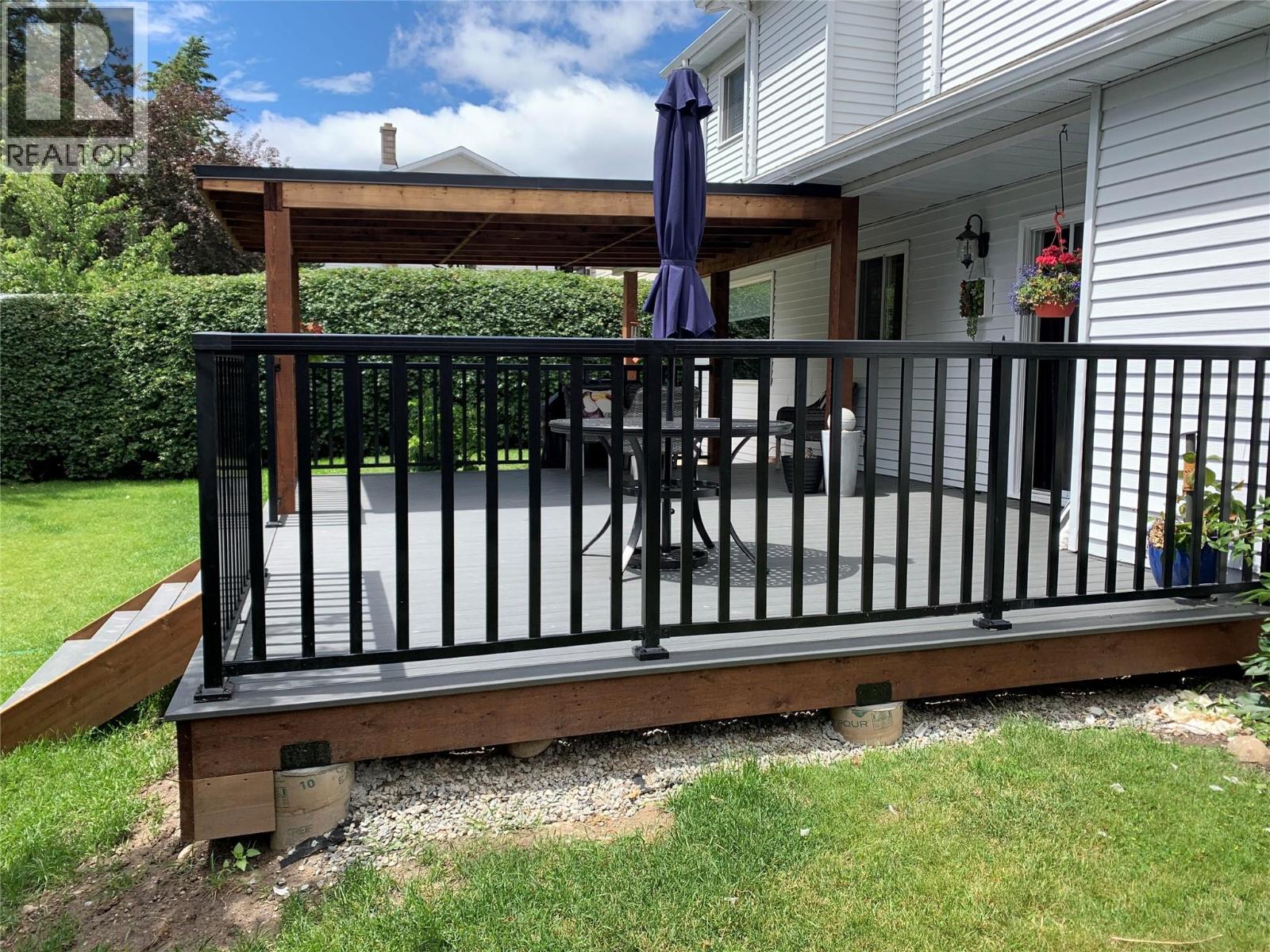 3305 7th Street S, Cranbrook, British Columbia  V1C 5G6 - Photo 5 - 10378012