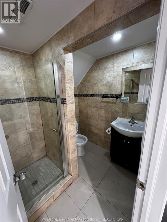 4769 Seminole Unit# Lower, Windsor, Ontario  N8Y 2A2 - Photo 8 - 26004660