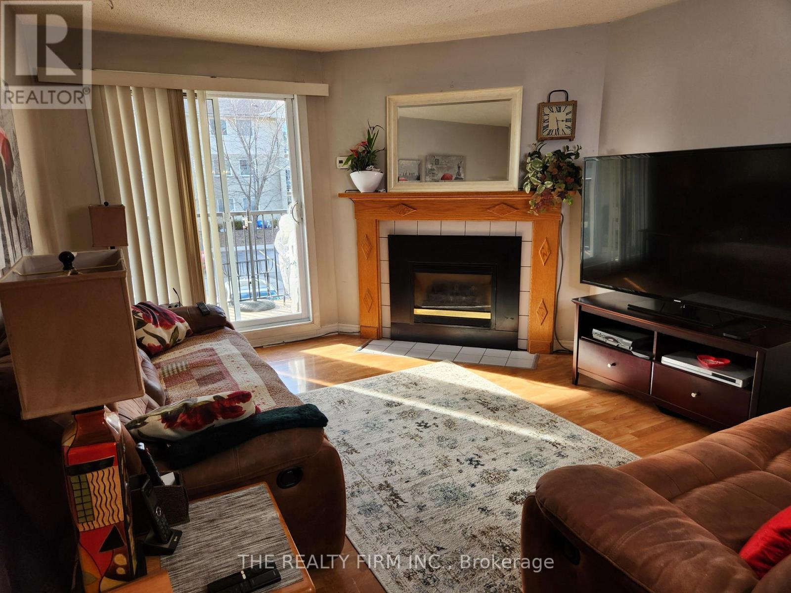 208 - 735 Deveron Crescent, London South, Ontario  N5Z 4X8 - Photo 8 - X12851888