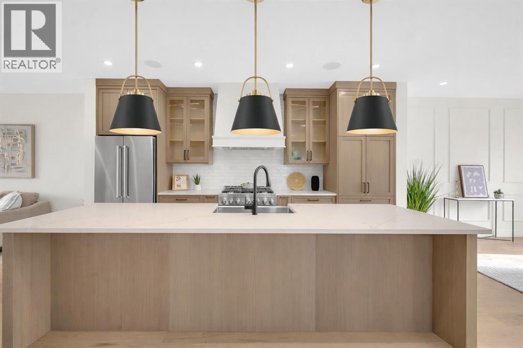 8140 47 Avenue Nw, Calgary, Alberta  T3B 1Z5 - Photo 2 - A2288084