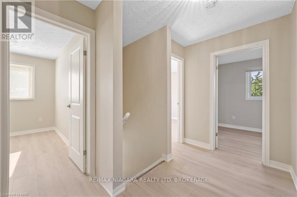 1 - 6344 Drummond Road, Niagara Falls, Ontario  L2G 4M9 - Photo 14 - X12851896