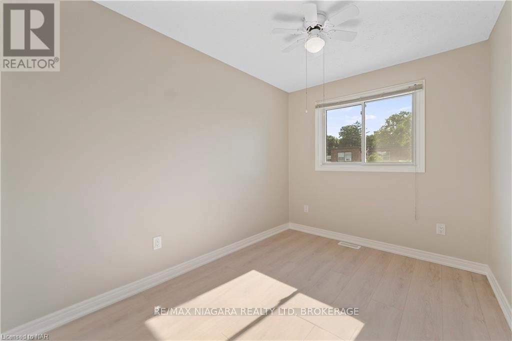 1 - 6344 Drummond Road, Niagara Falls, Ontario  L2G 4M9 - Photo 16 - X12851896