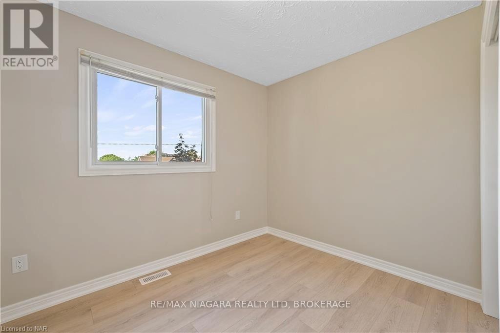 1 - 6344 Drummond Road, Niagara Falls, Ontario  L2G 4M9 - Photo 18 - X12851896